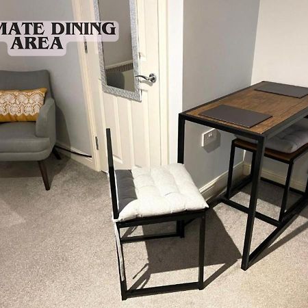 Cute And Cosy Studio In A Fantastic Location! Bishops Stortford Lejlighed Bishop's Stortford Eksteriør billede